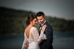 Kruty Wedding Studio - fotografia i film ślubny