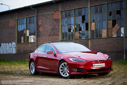 Tesla S