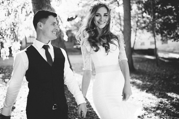 Czarno białe zdjęcia ślubne