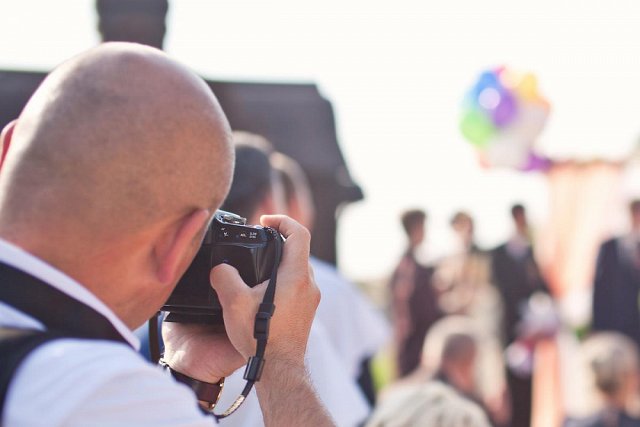 Czym kierować się przy wyborze odpowiedniego fotografa ślubnego?