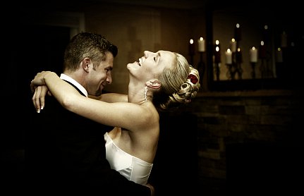 Romantycznie, zmysłowo czy klasycznie – czyli wybór pierwszego tańca