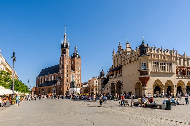Odkryj magię Krakowa: komfortowe apartamenty na Twój urlop